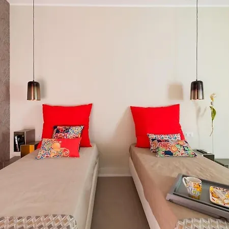 Charming Luxury Apartment: Center Sorrento