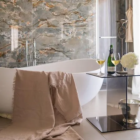 Charming Luxury Apartment: Center * Sorrento